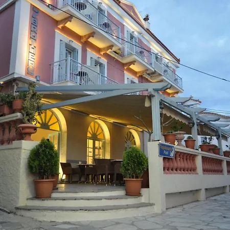 Hotel 7 Brothers Poros Town